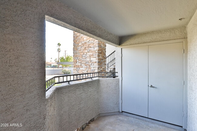 Photo - 2025 E Campbell Ave