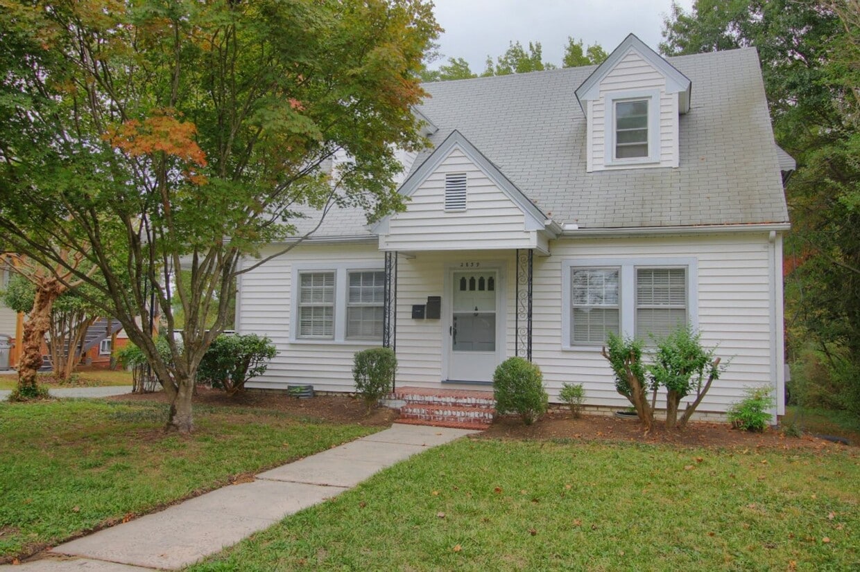 Charming 2 Bedroom Duplex in Lakewood! - Charming 2 Bedroom Duplex in Lakewood!