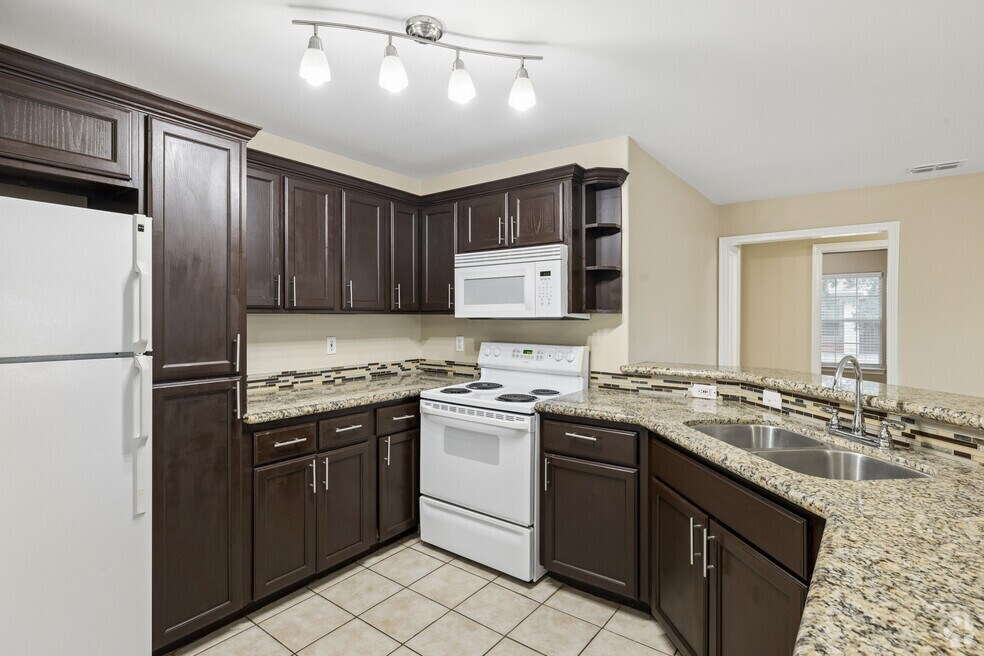 3BA - 2BA - 1,320SF - Kitchen