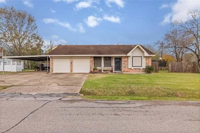 Photo - 526 Bay Colony Dr