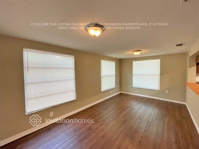 4850 Samara Dr