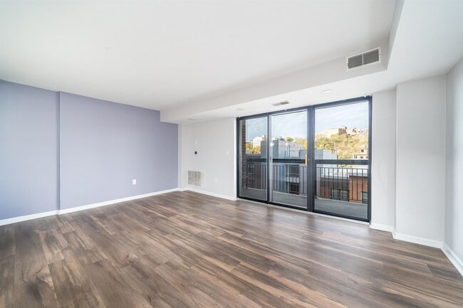 Photo - 700 1st St Unit 8Q