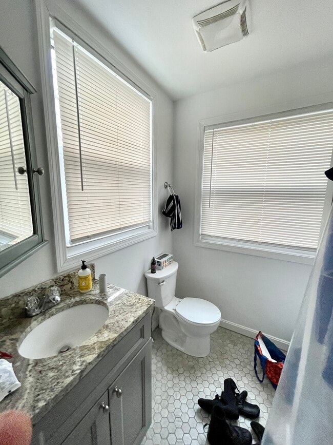 Photo - 50 Derby St Unit #2