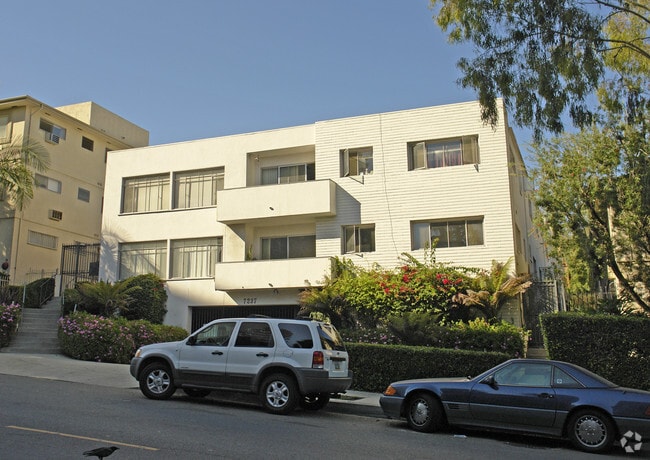 7237 Franklin Ave - 7237 Franklin Ave