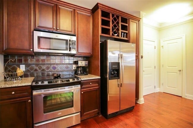 Building Photo - 901 Abernathy Rd NE Unit 6180