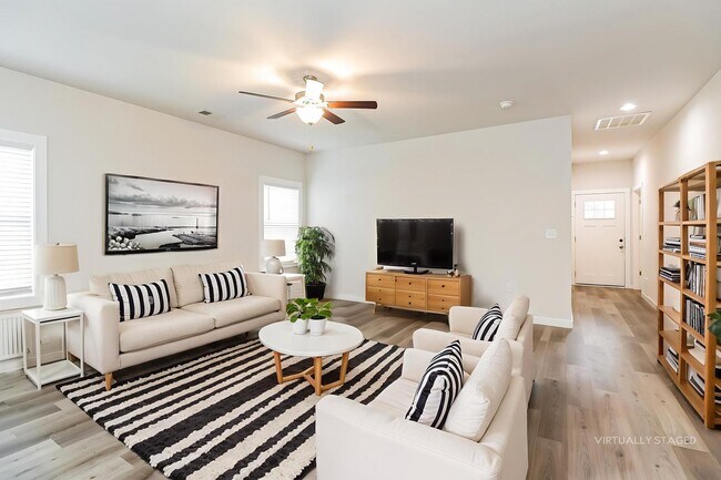 Photo - 3028 Celia Ave