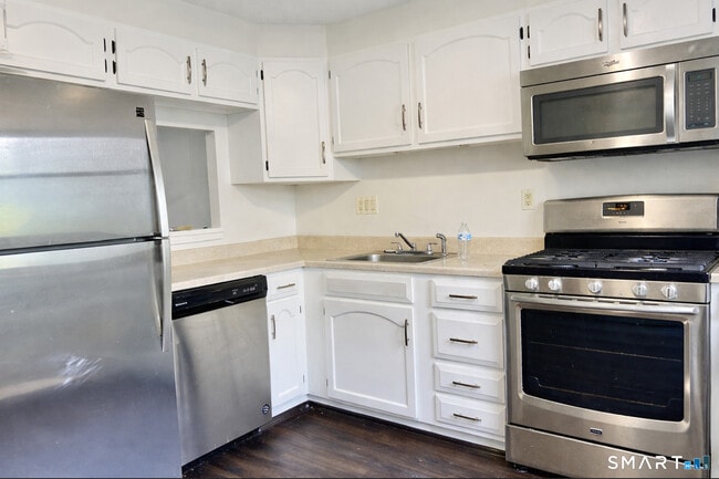 Photo - 16 E Gate Ln Unit 16