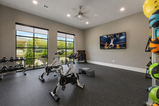 Fitness Center & Free Weights