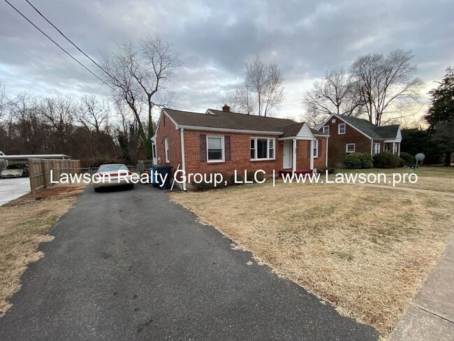 Photo - 1623 Coveland Dr NW