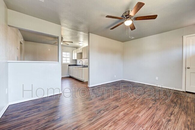 Photo - 12813 NE 37th St