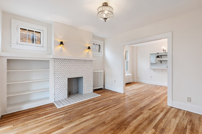 Photo - 1138 Illinois Ave Townhome