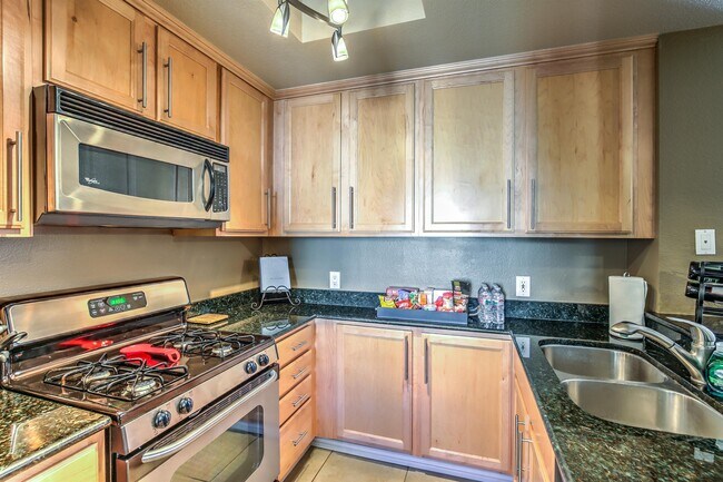 Photo - 220 E Flamingo Rd