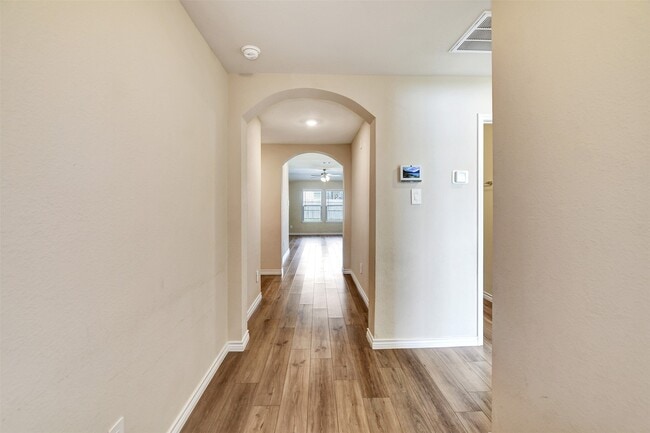 Photo - 1006 Fannin St