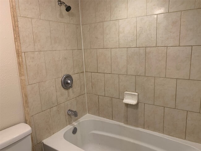 Building Photo - 6823 Blue Ridge Dr Rental