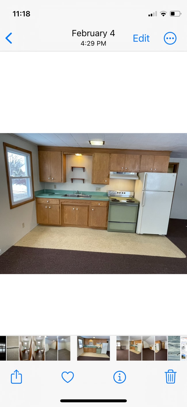 Photo - 134 W Maple St