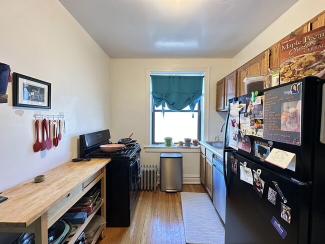 Photo - 1911 W Larchmont Ave Unidad B4