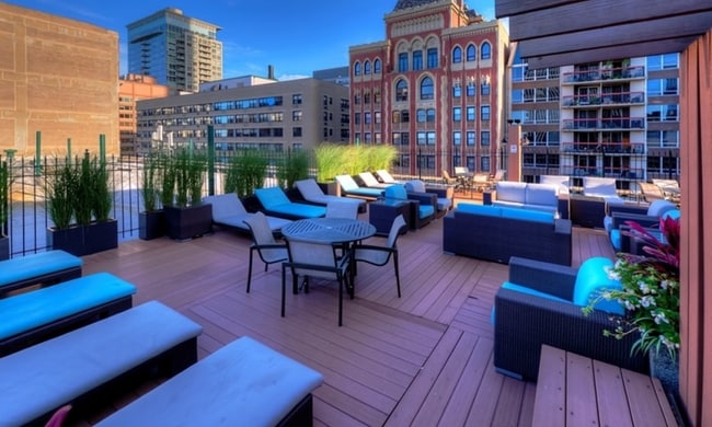 Photo - 196 E Chestnut St