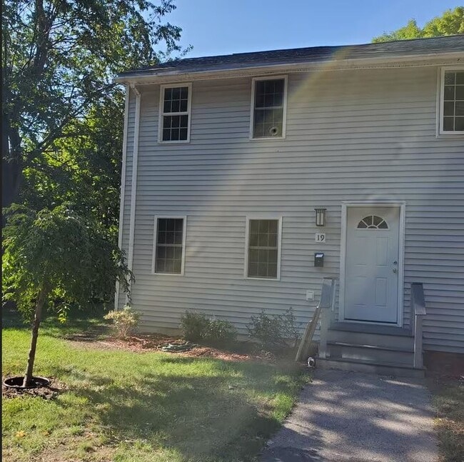 Building Photo - 19 Dartmouth St Unit -