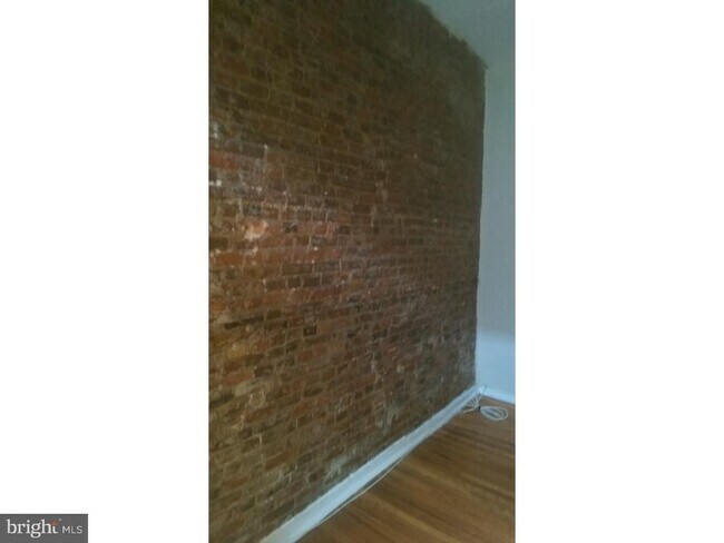 Building Photo - 409-15 S 11th St Unit 1F Rental