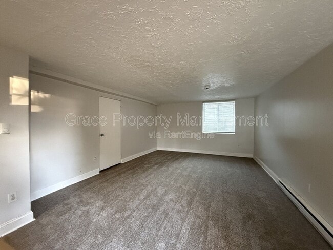 Photo - 1952 Oswego St