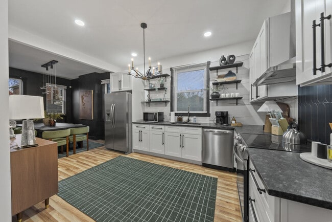 Photo - 286 Taylor Ave Unit ID1375277P