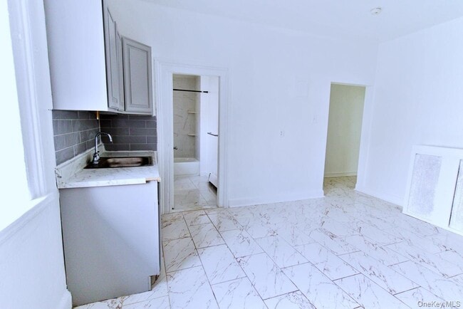 Photo - 63 Herriot St