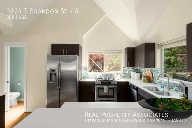 3924 S Brandon St