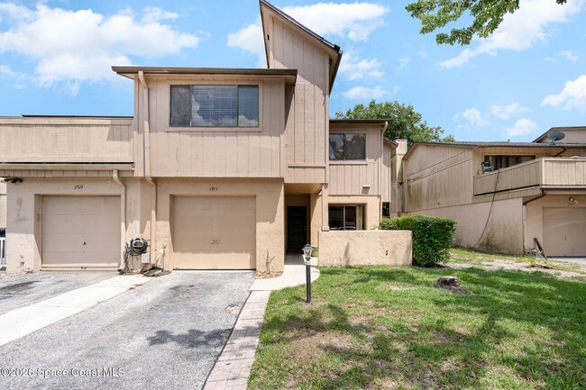 Building Photo - 1911 Cashew Courtway