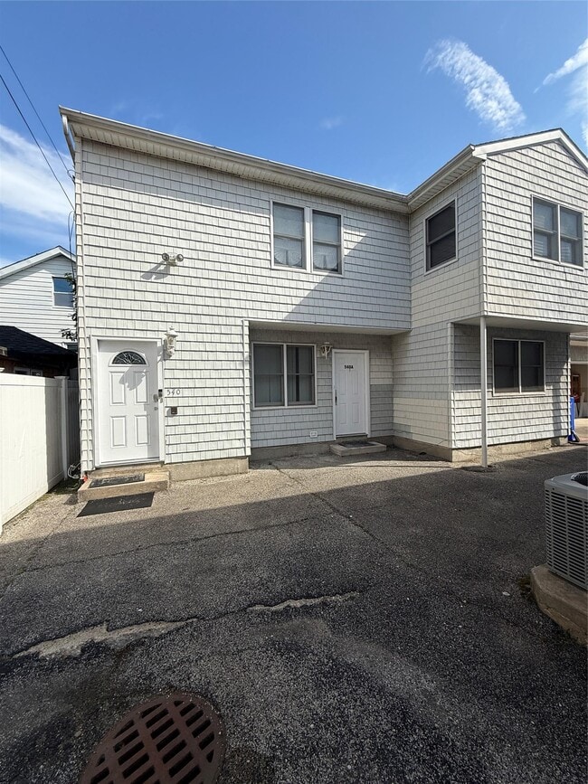 Photo - 542 Lincoln St Apartment Unit 540