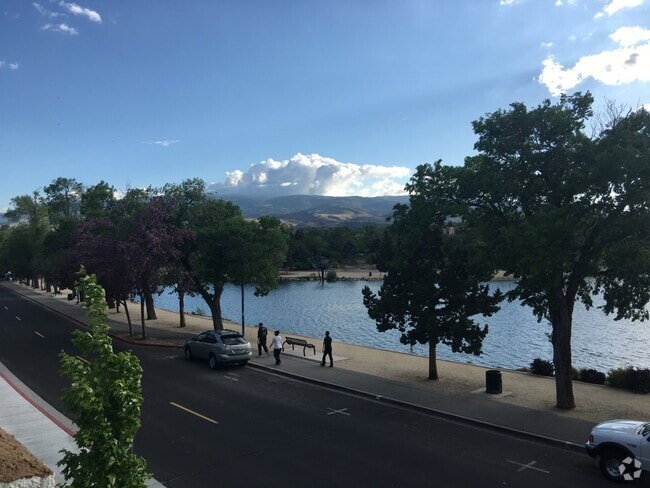 Building Photo - Sunshine on Your Shoulders  - Mountain & L... Unit 407 Rental