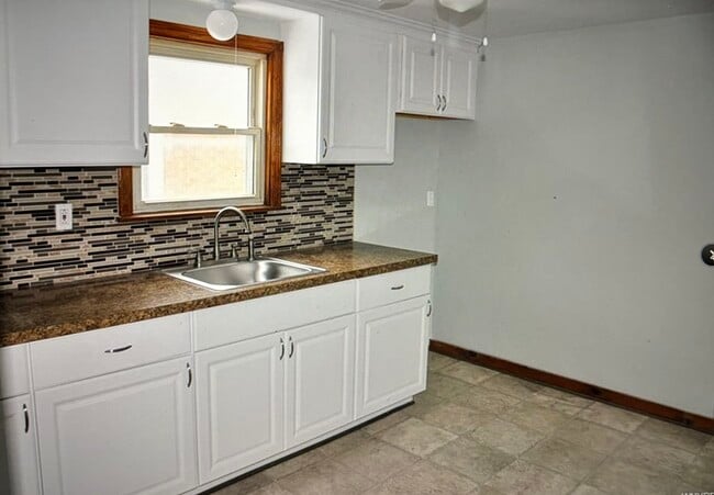 Photo - 110 Waverly Ave