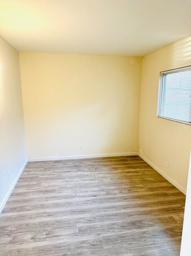 Photo - Bahama Palms, Newly Renovated 650 Sq Ft  1-Bedroom Riverside Retreat! Unit C