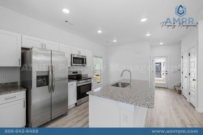 Photo - 1040 Indiana Ave