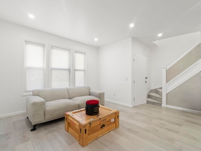 Photo - 151 Stevens Ave