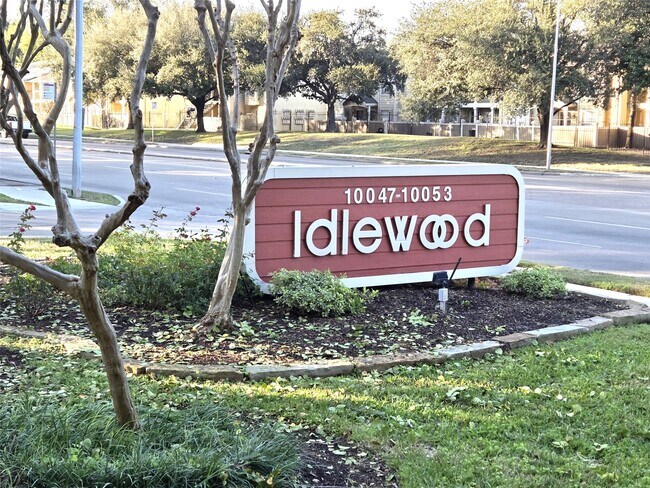 Building Photo - 10053 Westpark Dr Unit 326