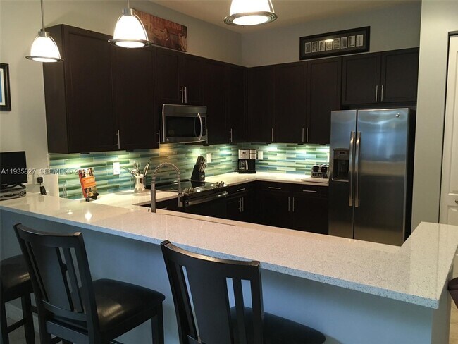 Photo - 184 W Bay Cedar Cir