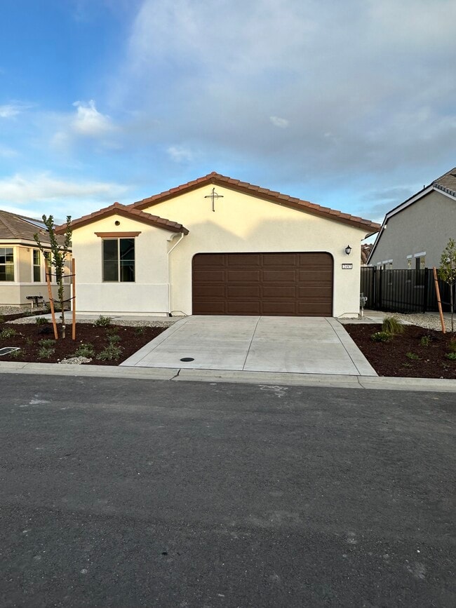 Photo - 2497 Denia Pl