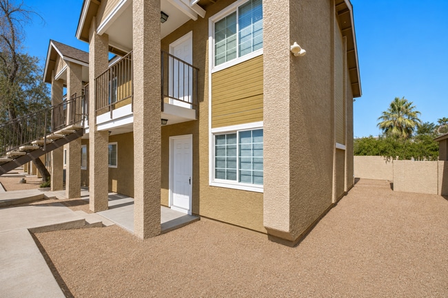 Building Photo - 45 N Phyllis-109 Unit 109