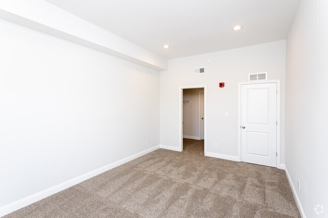 The W:3BR, 3BA - 1,435 SF - Bedroom