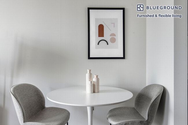 Photo - 300 Harrison Ave Unidad FL2-ID952