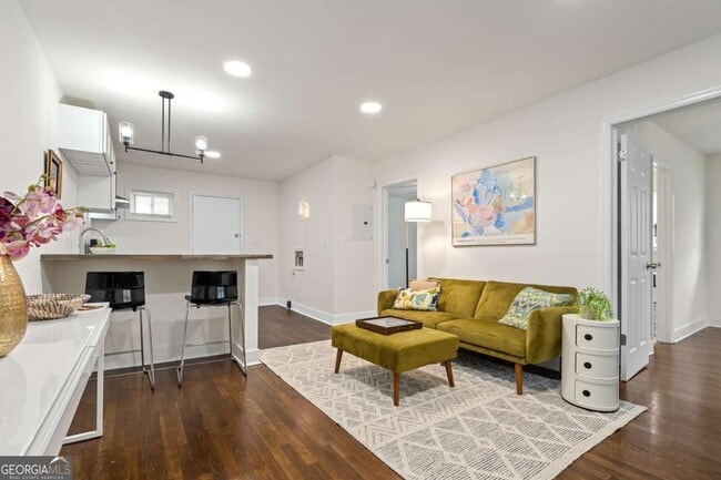 Photo - 1437 Vesta Ave