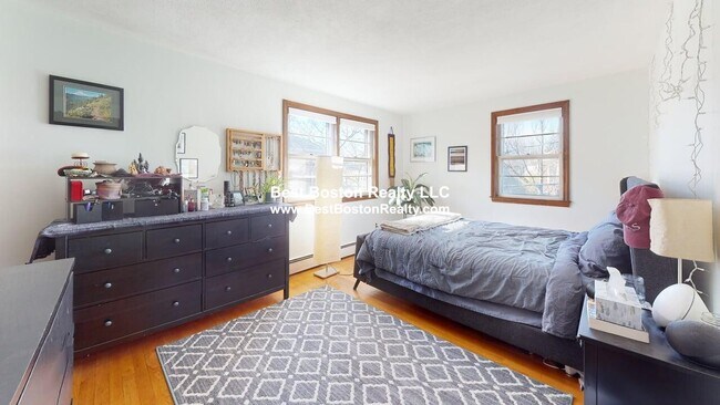 Photo - 24 Saville St