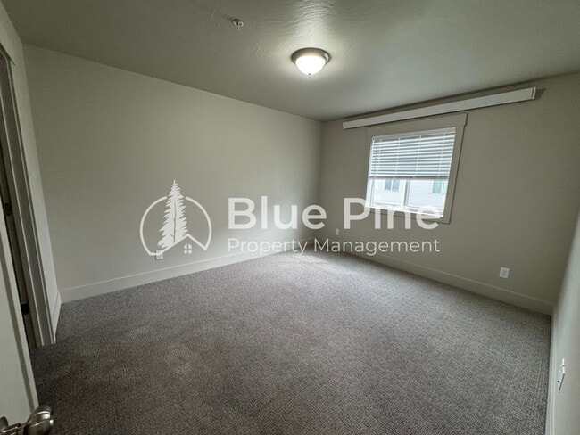 Photo - 3570 Colt Cir Unit 2