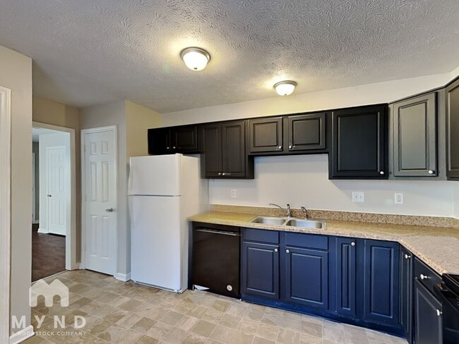 Photo - 3742 Caroline Ave