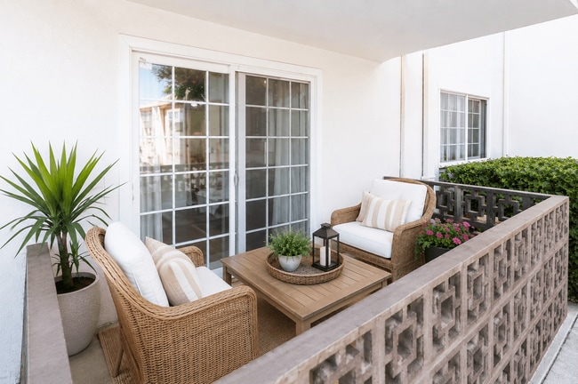 Some images have been virtually staged for illustrative purposes. Apartments are leased unfurnished.