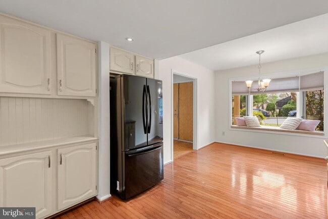 Photo - 11 Treaty Dr