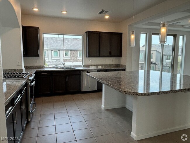Building Photo - 6449 Flying Horse Ct Rental