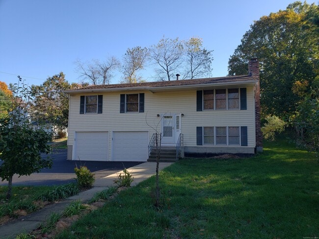 Building Photo - 160 Broadway