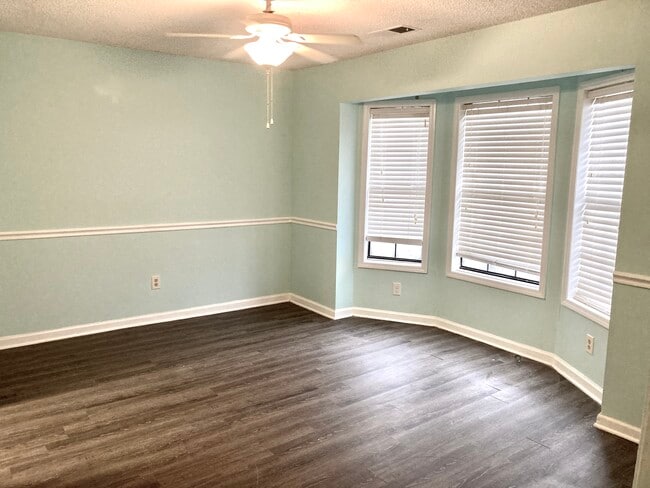 Dinner Room Area