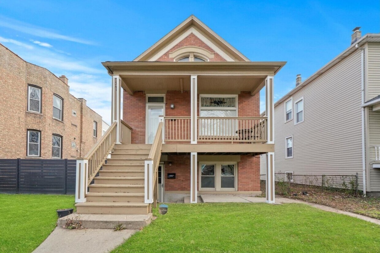 Photo - 1341 Oak Park Ave (Berwyn, IL)